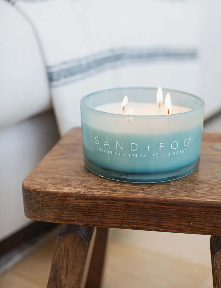 California Beach House 23 Oz Scented Candle - Image 2