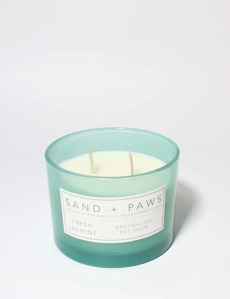 Sand + Paws Fresh Jasmine 12 Oz Scented Candle - Image 3