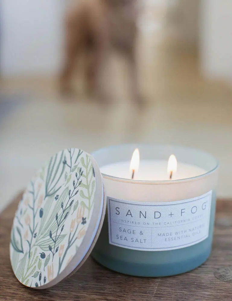 Sage & Sea Salt 12 Oz Scented Candle - Image 5