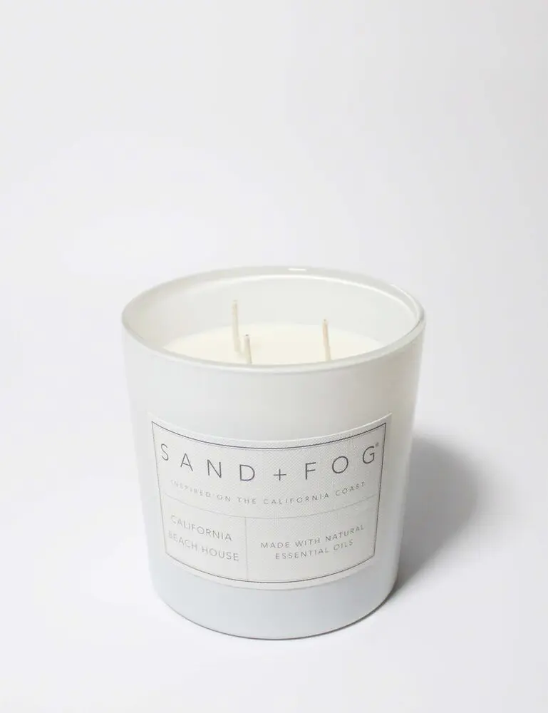 California Beach House 21 Oz Scented Candle - Image 3