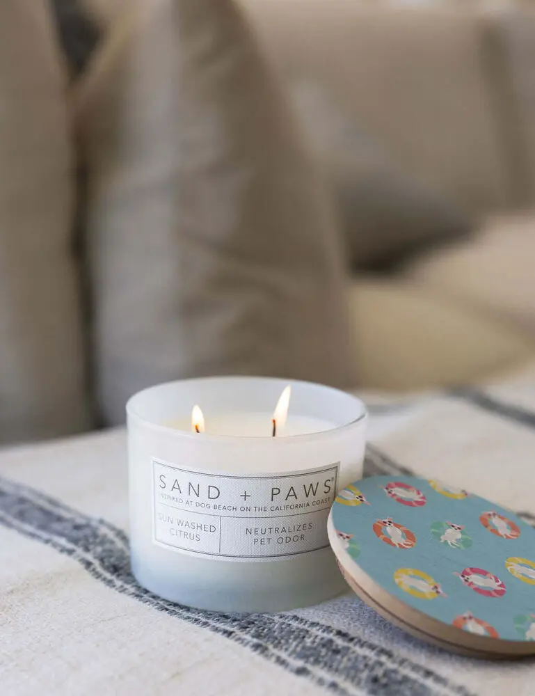 Sand + Paws Sun Washed Citrus 12 Oz Scented Candle - Image 2