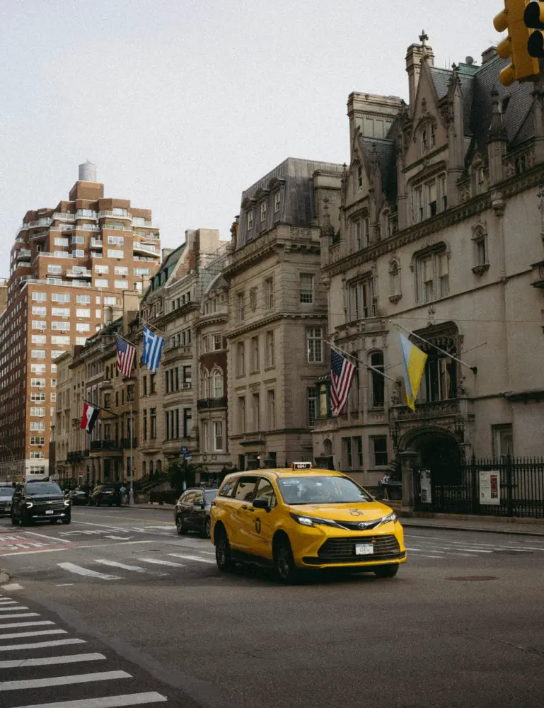 Upper East Side 50 Ml Perfume Oil Dropper - Image 4