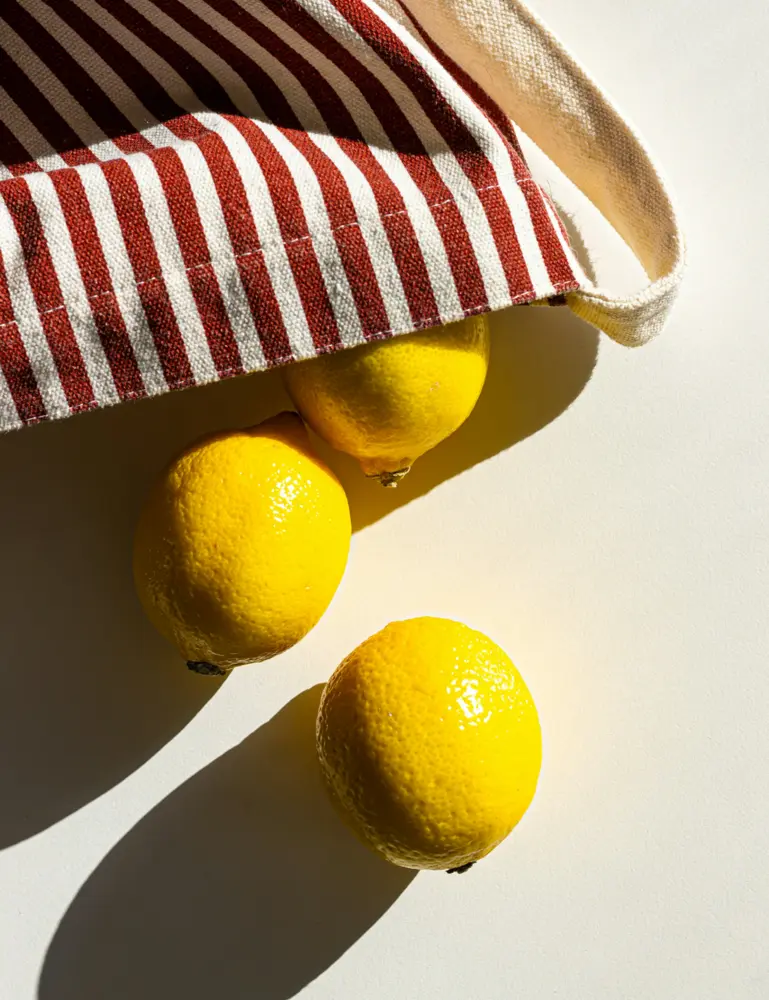 California Citron 12 Oz Scented Candle - Image 5