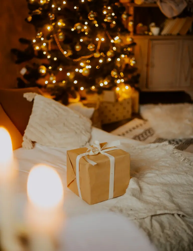 Perfect Holiday 12 Oz Scented Candle - Image 2
