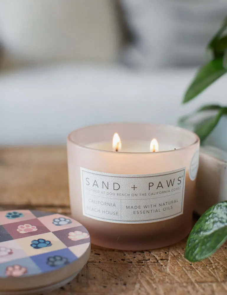 Sand + Paws California Beach House 12 Oz Scented Candle - Image 5