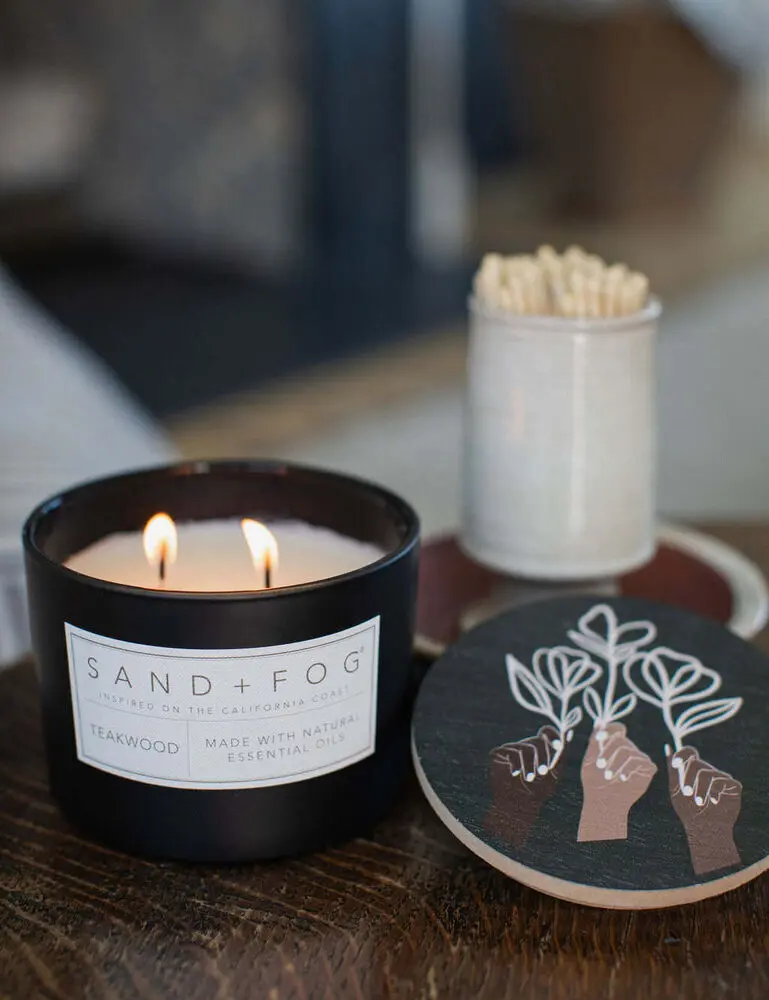Teakwood 12 Oz Scented Candle - Image 5